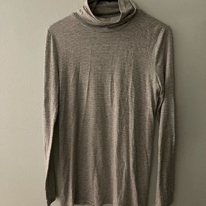 Lou & Grey Turtle Neck